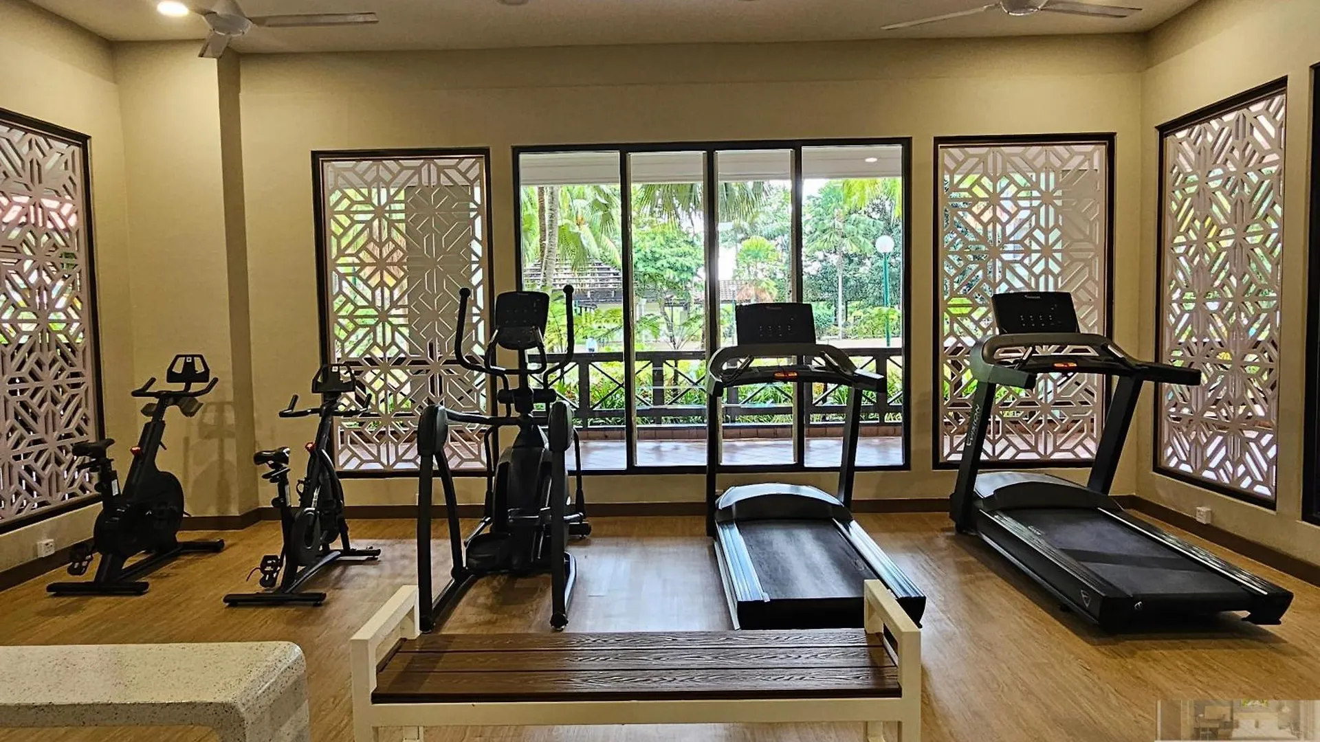 Costa Mahkota Malacca - Walking Distance To Mahkota Parade, Mahkota Medical Centre, Jonker Street L Netflix L Tv Games - 4Pax 0*,  Malasia